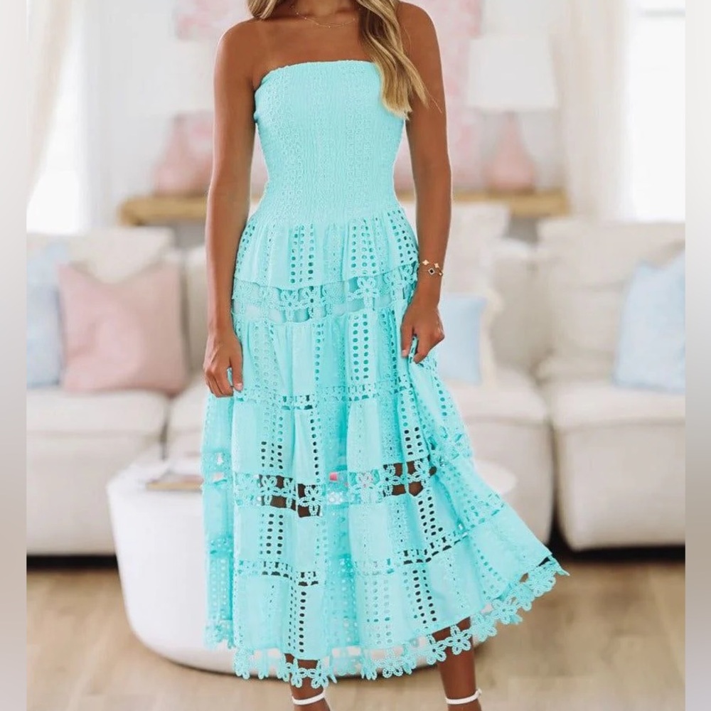 Hazel and Olive Elegant Strapless Lace Dress in Aqua, size medium